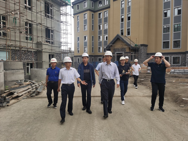 1长白山管委会向导视察FUN88·山河府项目_副本.png